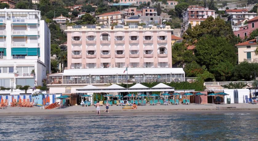 Hotel Regina Αλάσιο Εξωτερικό φωτογραφία